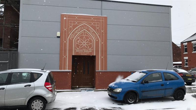 the makki masjid in manchester is among several mosques which have welcomed the homeless in photo courtesy of makki masjid al jazeera the makki masjid in manchester is among several mosques which have welcomed the homeless in photo courtesy of makki masjid al jazeera