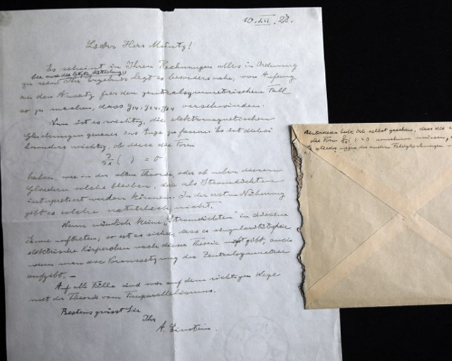einstein s handwritten missive fetches 100 000 at jerusalem auction