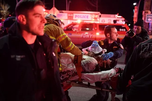 a reuters photographer witnessed three people recovered by rescue divers being wheeled on stretchers onto a midtown pier shortly before 9pm photo reuters a reuters photographer witnessed three people recovered by rescue divers being wheeled on stretchers onto a midtown pier shortly before 9pm photo reuters