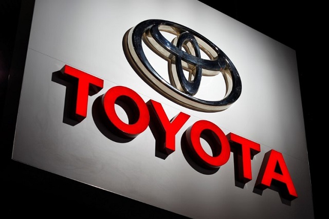 the toyota logo is shown at the los angeles auto show in los angeles california us november 30 2017 photo reuters