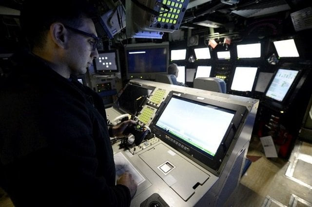 lieutenant anthony matus uses an xbox controller to maneuver the photonic mast aboard pre commissioning unit colorado photo us navy lieutenant anthony matus uses an xbox controller to maneuver the photonic mast aboard pre commissioning unit colorado photo us navy