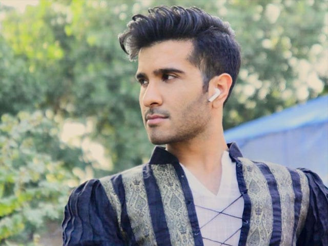 feroze khan wants you to pray for india but not forget kashmir feroze khan wants you to pray for india but not forget kashmir