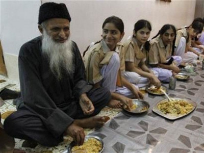 pakistan one of the most charitable nations in the world reveals new study pakistan one of the most charitable nations in the world reveals new study