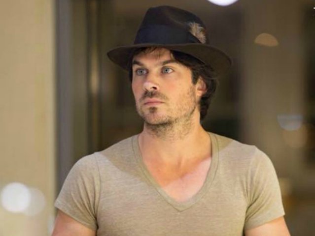 ian somerhalder arrives in jeddah for saudi comic con