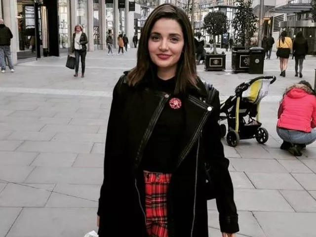 photo instagram armeena khan photo instagram armeena khan