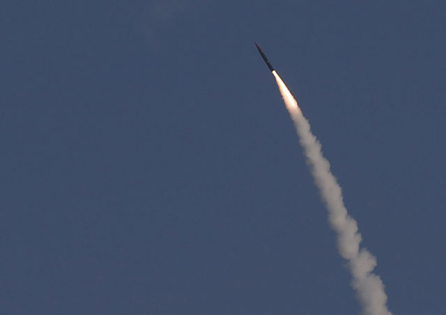 saudi air force intercepts missile over riyadh