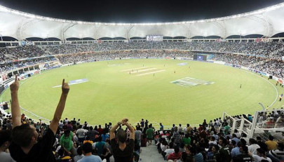 the dandruff free move set the psl stage on fire