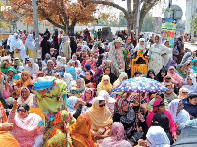 dehydration lands 15 lhw protesters in hospital dehydration lands 15 lhw protesters in hospital