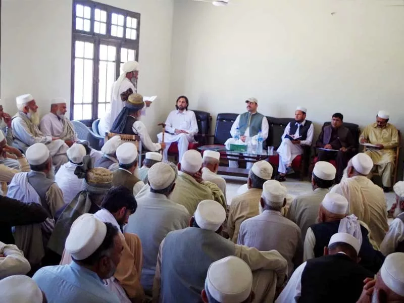 people discuss their grievances with political authorities of mohmand agency photo express people discuss their grievances with political authorities of mohmand agency photo express