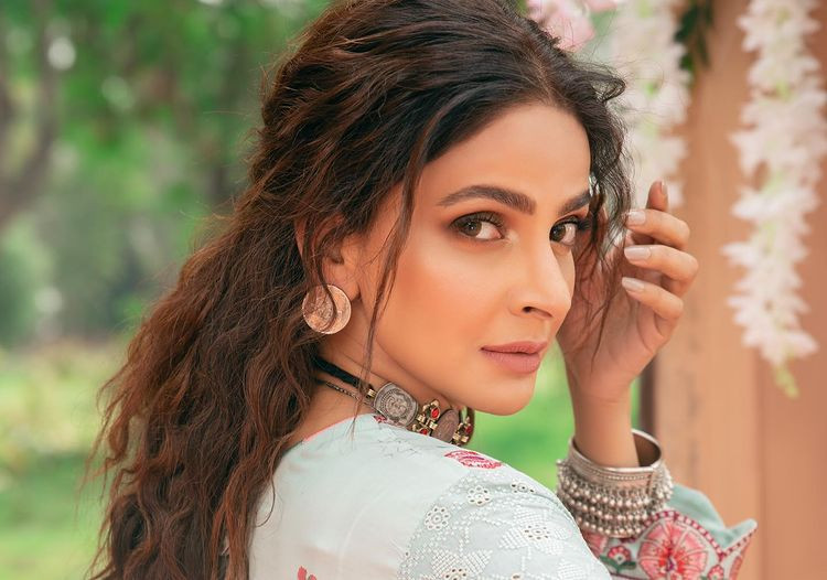 saba qamar calls off marriage with azeem khan due to personal reasons