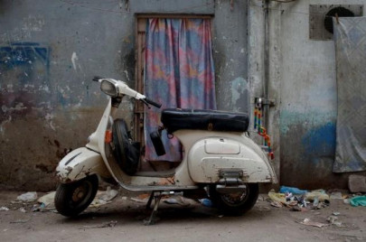 labour of love vintage vespa fans cling to the past in pakistan