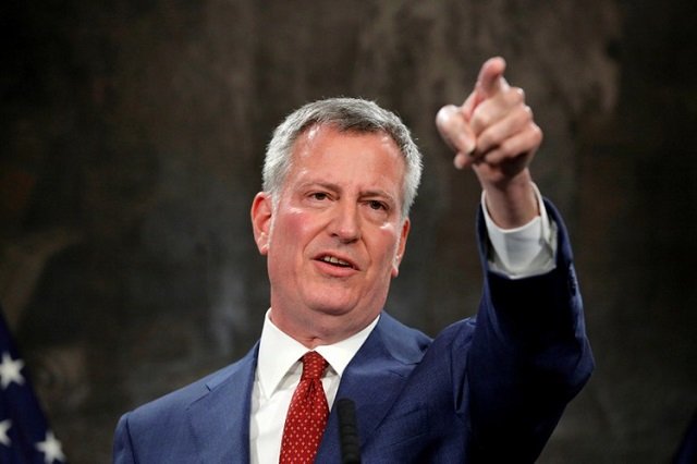 new york mayor bill de blasio speaks regarding the us president donald trump 039 s federal budget proposal with new york police department commissioner james o 039 neill at city hall in new york us march 16 2017 photo reuters