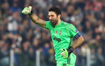 juventus face tough milan test with napoli lurking juventus face tough milan test with napoli lurking