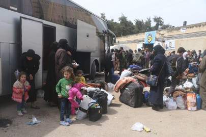syrian mother hopes to reunite family shattered by war syrian mother hopes to reunite family shattered by war