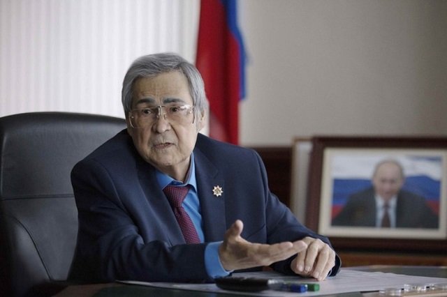 governor of the kemerovo region aman tuleyev speaks during a meeting in kemerovo russia march 7 2018 picture taken march 7 2018 photo reuters