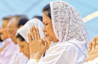 karachi s churches echo with celebrations of easter karachi s churches echo with celebrations of easter