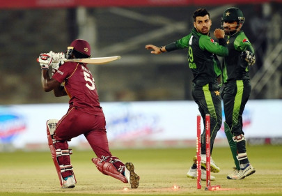 shadab khan fined for provocative gesture language shadab khan fined for provocative gesture language