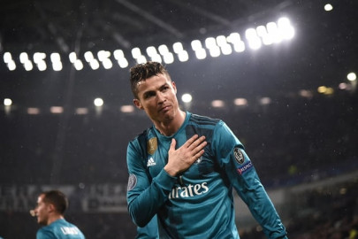 ronaldo thanks juventus fans for ovation ronaldo thanks juventus fans for ovation