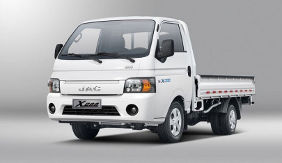 ghandhara nissan rolls out locally assembled one ton pickup ghandhara nissan rolls out locally assembled one ton pickup