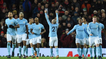 champions elect city out to make history against united