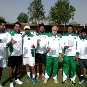 all to play for as pakistan end day one at 1 1 all to play for as pakistan end day one at 1 1