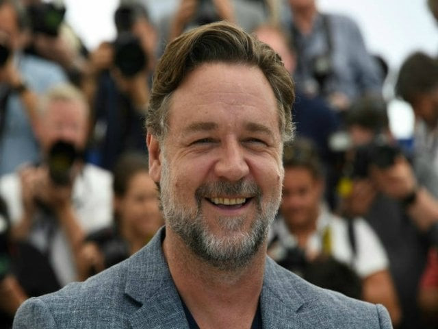 russell crowe 039 s 039 divorce auction 039 of movie memorabilia and personal items brought in 2 8 million photo afp russell crowe 039 s 039 divorce auction 039 of movie memorabilia and personal items brought in 2 8 million photo afp