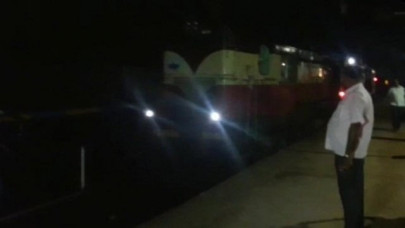 passenger train travels 10km without engine in india passenger train travels 10km without engine in india