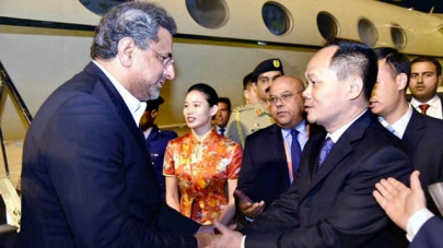 pm abbasi reaches china pm abbasi reaches china