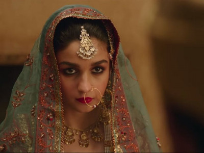 raazi trailer hints at complicated indo pak relationship raazi trailer hints at complicated indo pak relationship