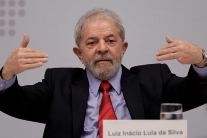 brazil s supreme court delays debate that could see lula released brazil s supreme court delays debate that could see lula released