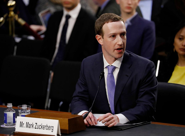 zuckerberg resists effort by us senators to commit him to regulation