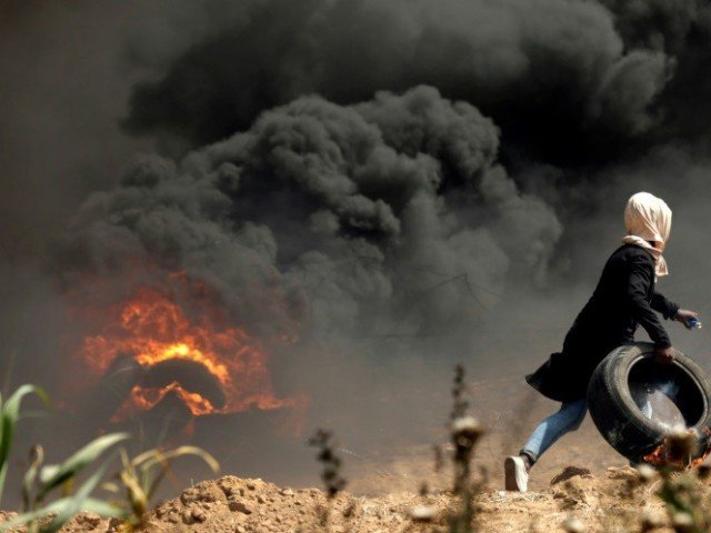 4 palestinians killed in blast near gaza israel border
