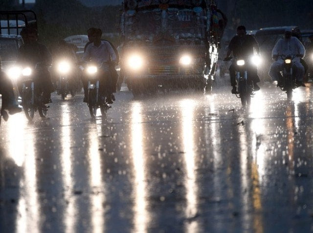 also warns of possible heat wave in karachi photo afp also warns of possible heat wave in karachi photo afp
