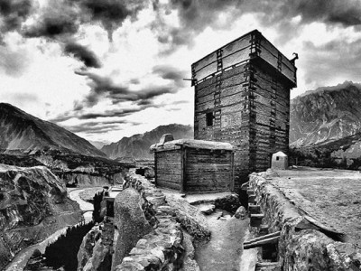 historian captures pakistan through majestic photos