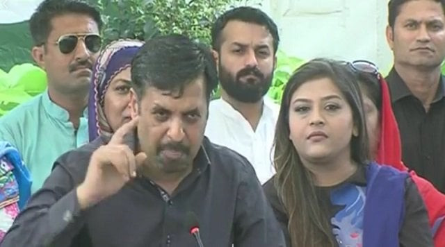 mustafa kamal flanked sumeta syed by screengrab mustafa kamal flanked sumeta syed by screengrab
