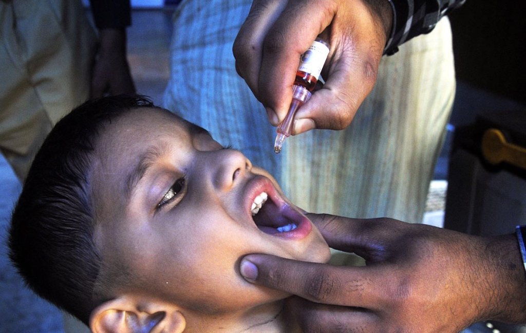 social media a hurdle for polio campaigns in rural areas photo online file