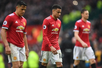 mourinho slams united s performance after west brom defeat