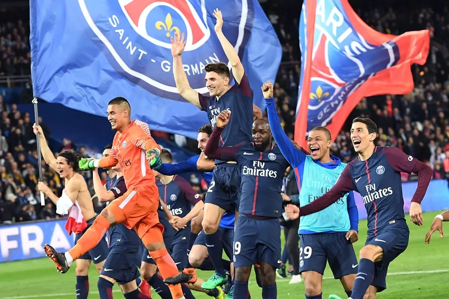 paris saint germain 039 s players celebrate after winning the french l1 football match between paris saint germain psg and monaco asm on april 15 2018 at the parc des princes stadium in paris photo afp paris saint germain 039 s players celebrate after winning the french l1 football match between paris saint germain psg and monaco asm on april 15 2018 at the parc des princes stadium in paris photo afp