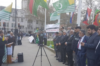 kashmiris hold anti india protest in london