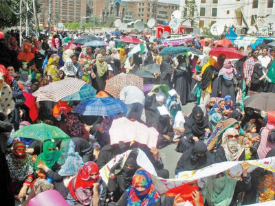 over 100 dengue workers protest over 100 dengue workers protest