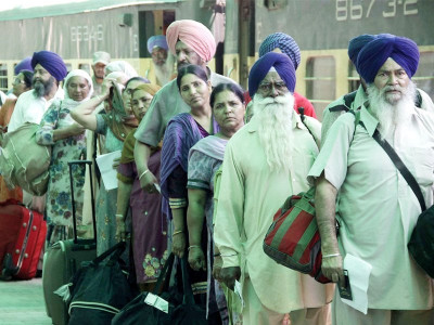 cause i m leaving missing sikh yatree headed home cause i m leaving missing sikh yatree headed home