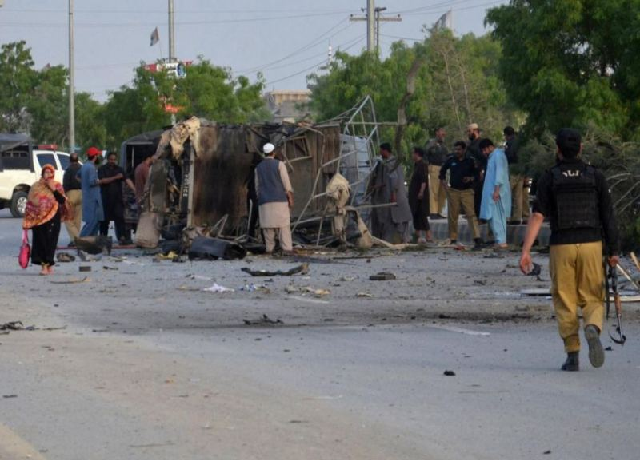 security forces continue to gather evidence after quetta bombings