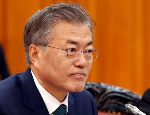 kim and moon expected to sign a pact and make an announcement photo reuters