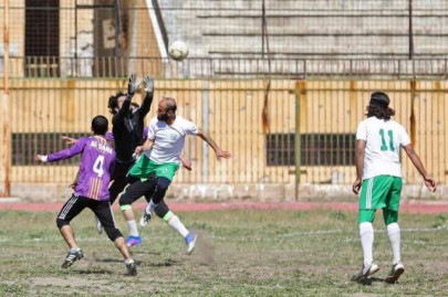 war stricken syrian city of idlib hosts unlikely football match