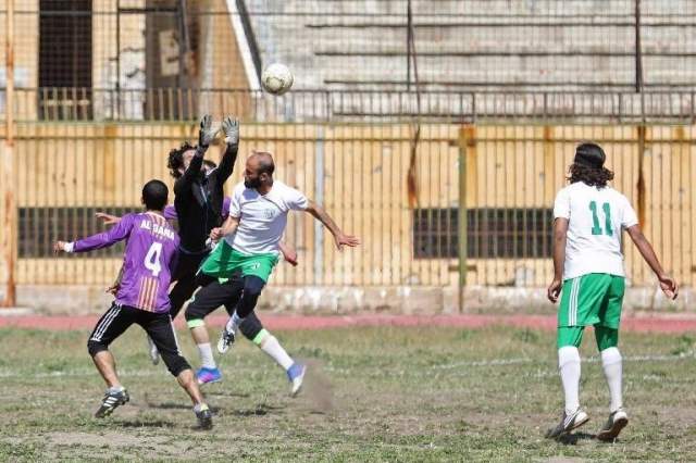 syrian players fight for the ball during the first football game at idlib 039 s stadium since three years in idlib on april 25 2018 photo afp