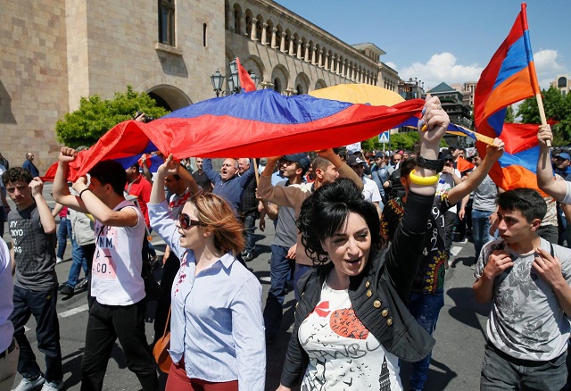 armenian opposition supporters take part in a procession while protesting against the ruling elite during a rally in yerevan armenia april 26 2018 reuters gleb garanich