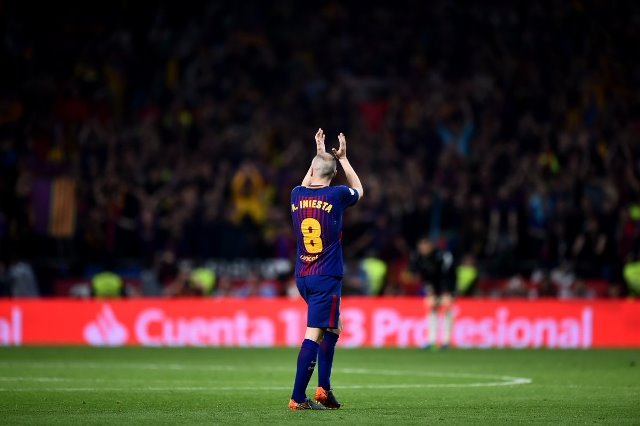 football reacts to iniesta leaving barcelona