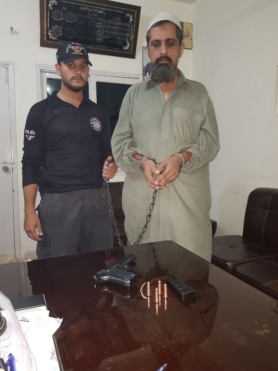 suspect arrested by sindh police photo express