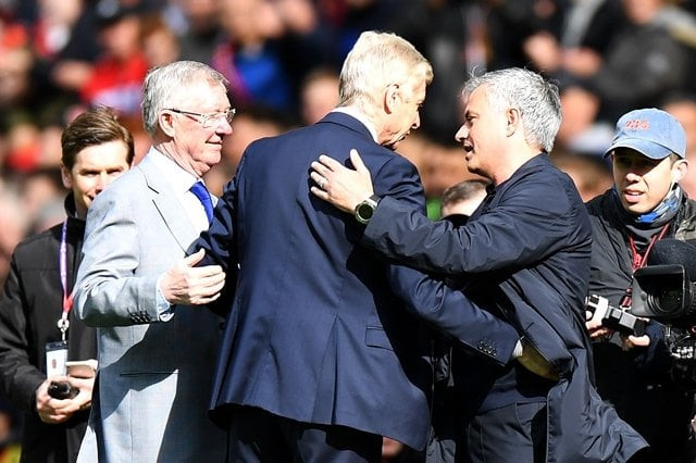 arsenal 039 s french manager arsene wenger c is greeted by former manager alex ferguson l and manchester united 039 s portuguese manager jose mourinho r during a presentation before the english premier league football match between manchester united and arsenal at old trafford in manchester north west england on april 29 2018 photo afp arsenal 039 s french manager arsene wenger c is greeted by former manager alex ferguson l and manchester united 039 s portuguese manager jose mourinho r during a presentation before the english premier league football match between manchester united and arsenal at old trafford in manchester north west england on april 29 2018 photo afp