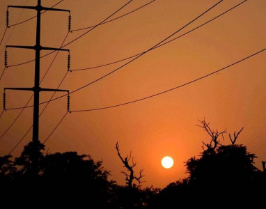 four women electrocuted as high voltage cable snaps on vehicle in bolan